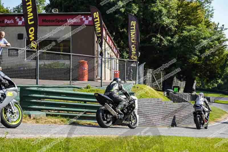 cadwell no limits trackday;cadwell park;cadwell park photographs;cadwell trackday photographs;enduro digital images;event digital images;eventdigitalimages;no limits trackdays;peter wileman photography;racing digital images;trackday digital images;trackday photos